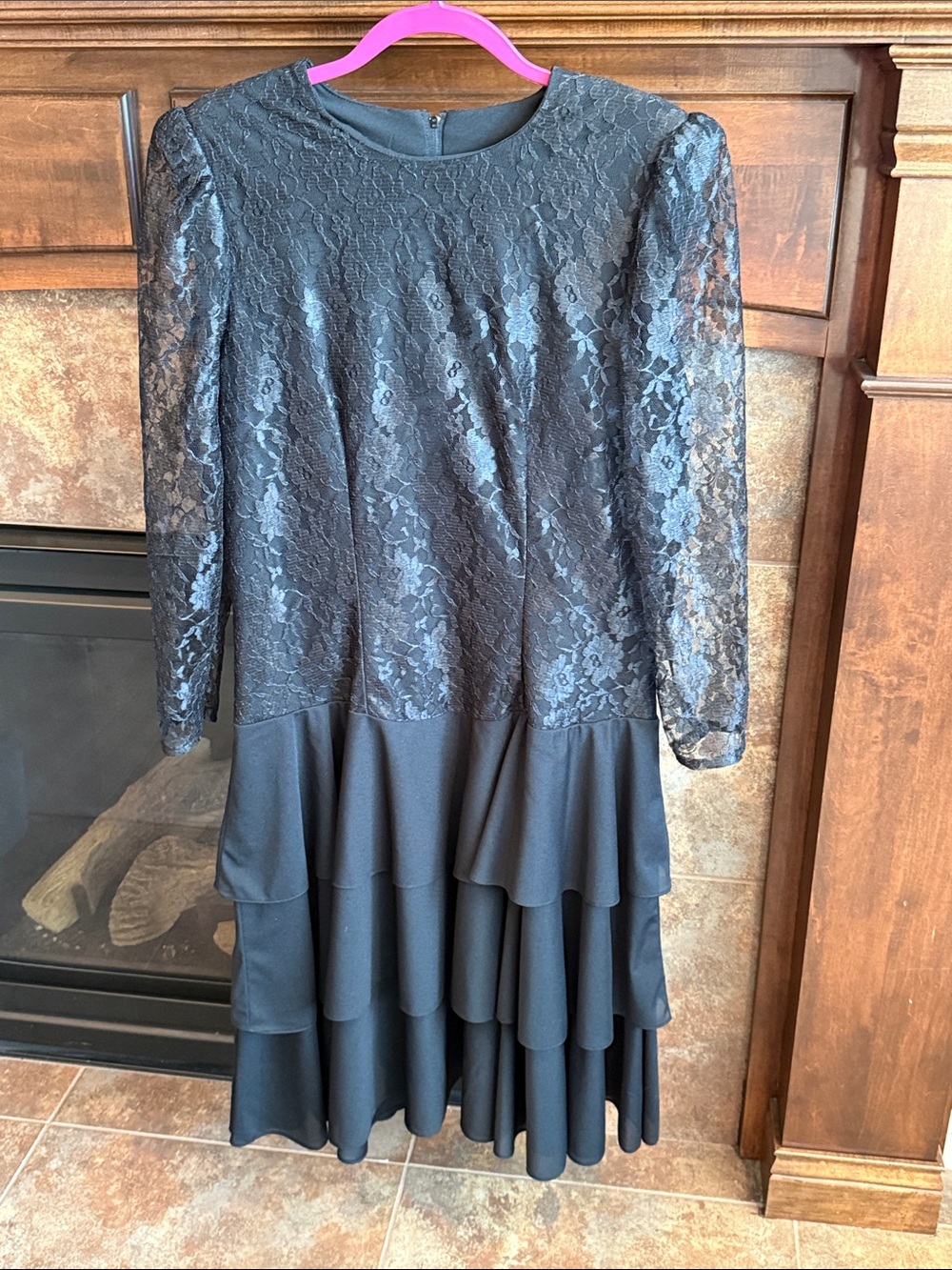 Vintage 80s 90s Black Lace Tiered Ruffle Dress Puff Sleeve Romantic Goth USA M/L